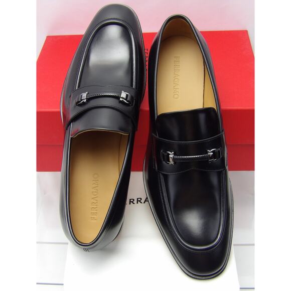 NIB FERRAGAMO BLACK LEATHER DESMOND GANCINI BIT LOGO LOAFERS 9.5 EE ITALY main image 8